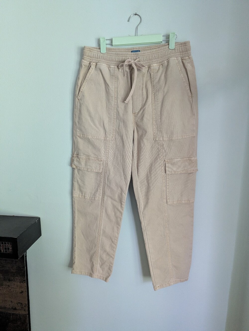 JAG Women’s 8 Textured Cargo Cropped Pants Pull On Khaki Beige Drawstring Waist